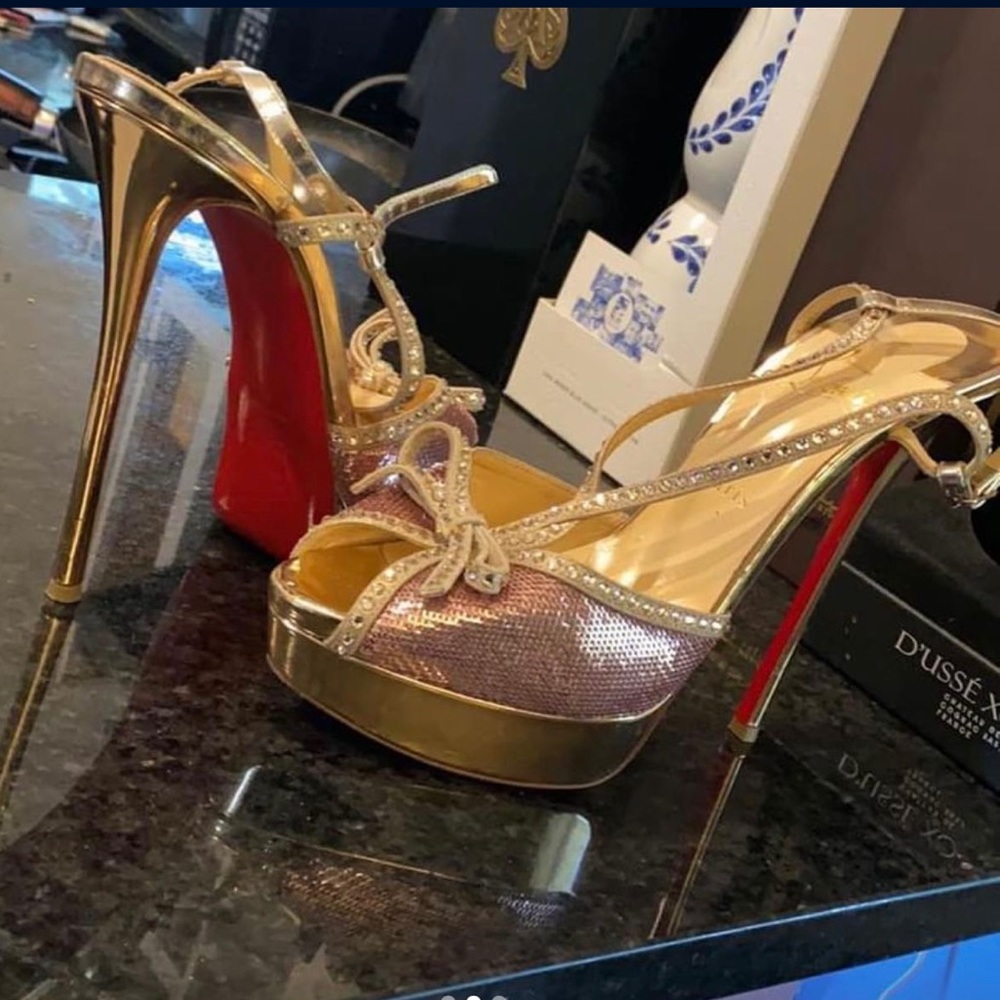 Christian Louboutin “Red Bottom”Heels
